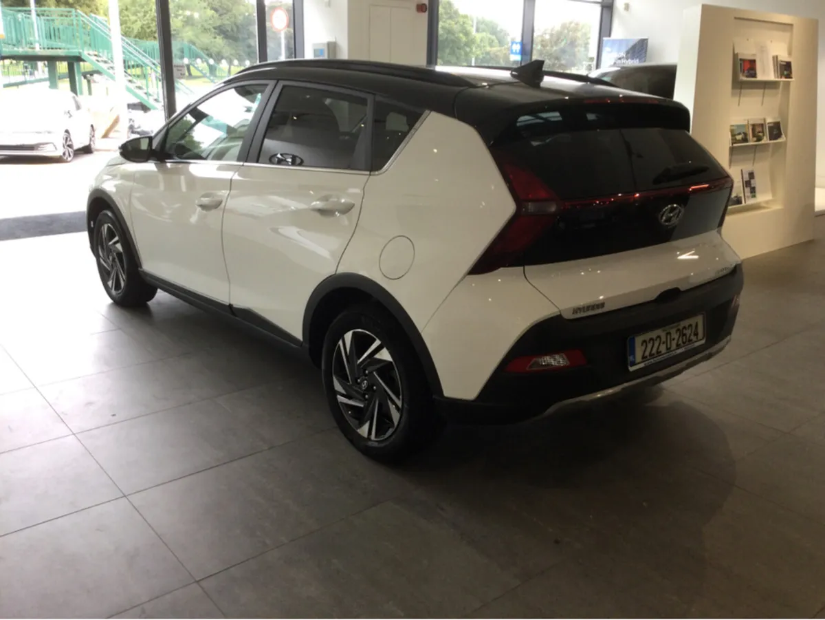 Hyundai Bayon EXECUTIVE 2 TONE - Image 4