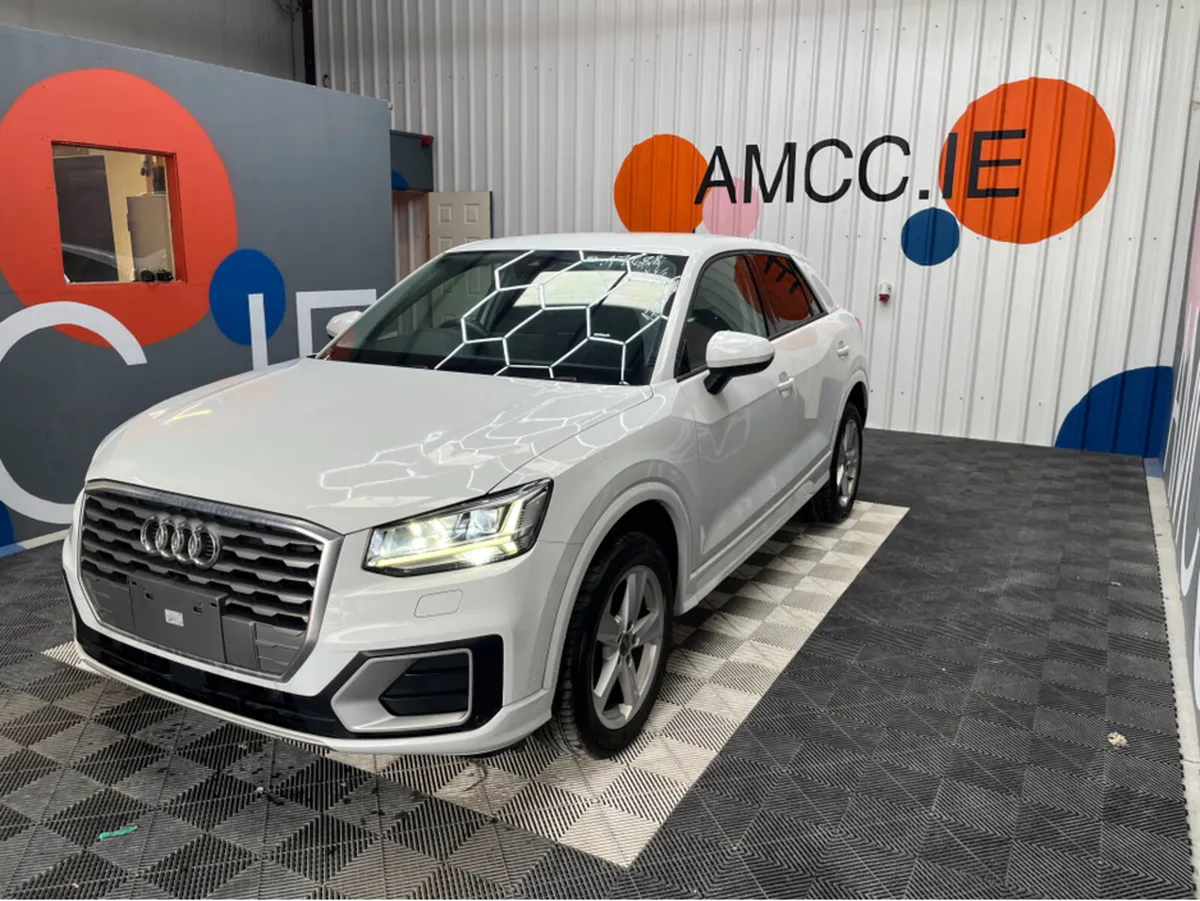 Audi Q2 1.0 TFSI SPORT / 73k KMs / HEATED SEATS , - Image 3