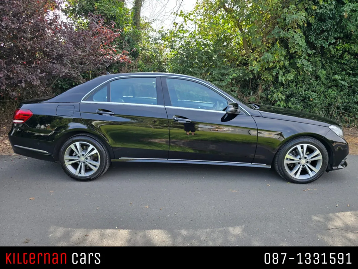 Mercedes-Benz E-Class 220 CDI BLUE EFFICIENCY SE 4 - Image 3