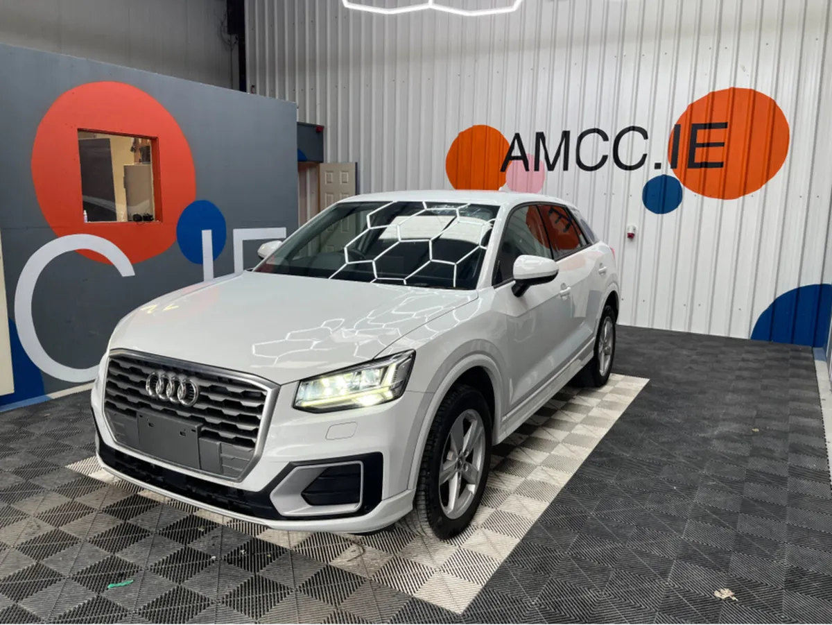 Audi Q2 1.0 TFSI SPORT / 20k KMs / HEATED SEATS , - Image 3
