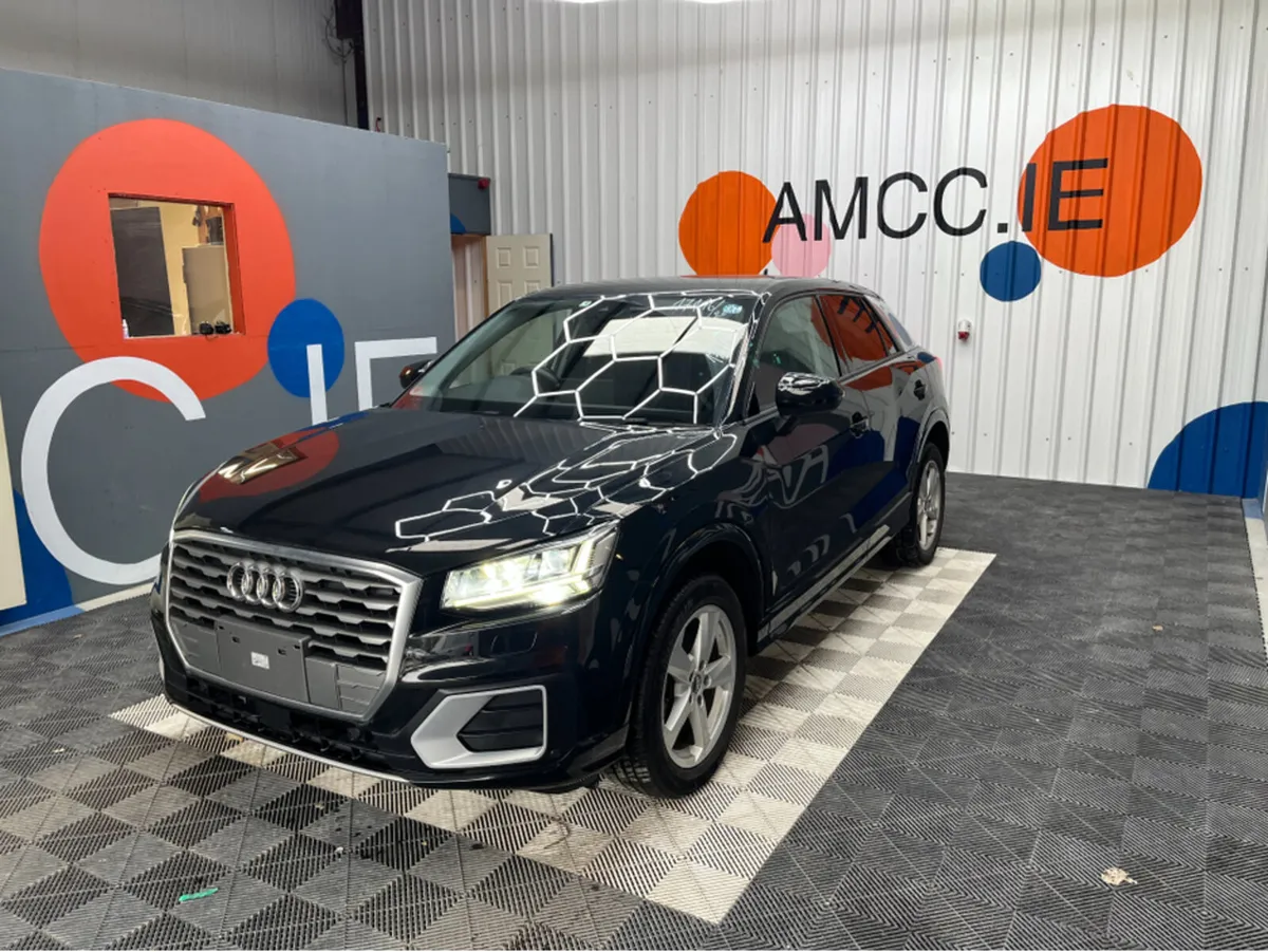 Audi Q2 1.0 TFSI SPORT / 25k KMs / HEATED SEATS , - Image 3