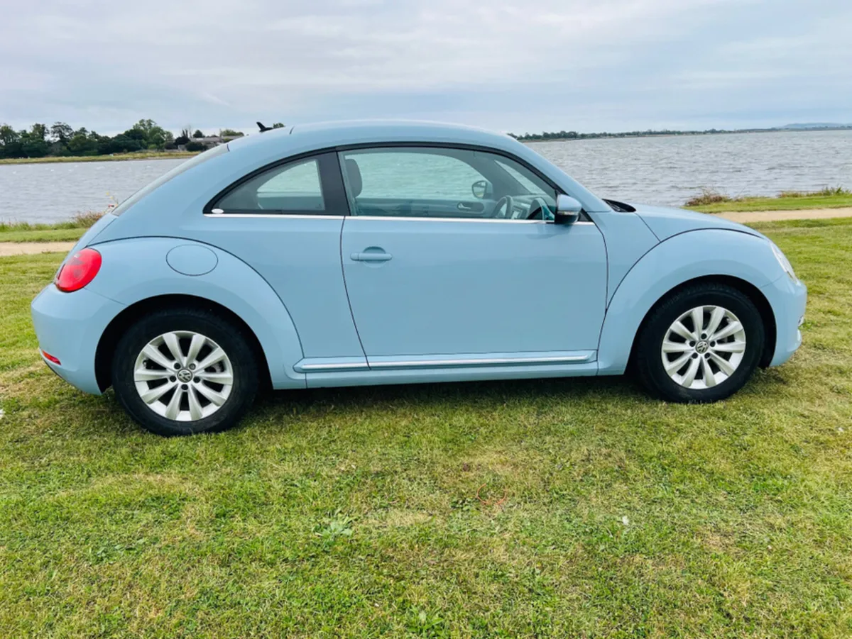 Volkswagen Beetle 1.2 AUTOMATIC - Image 4
