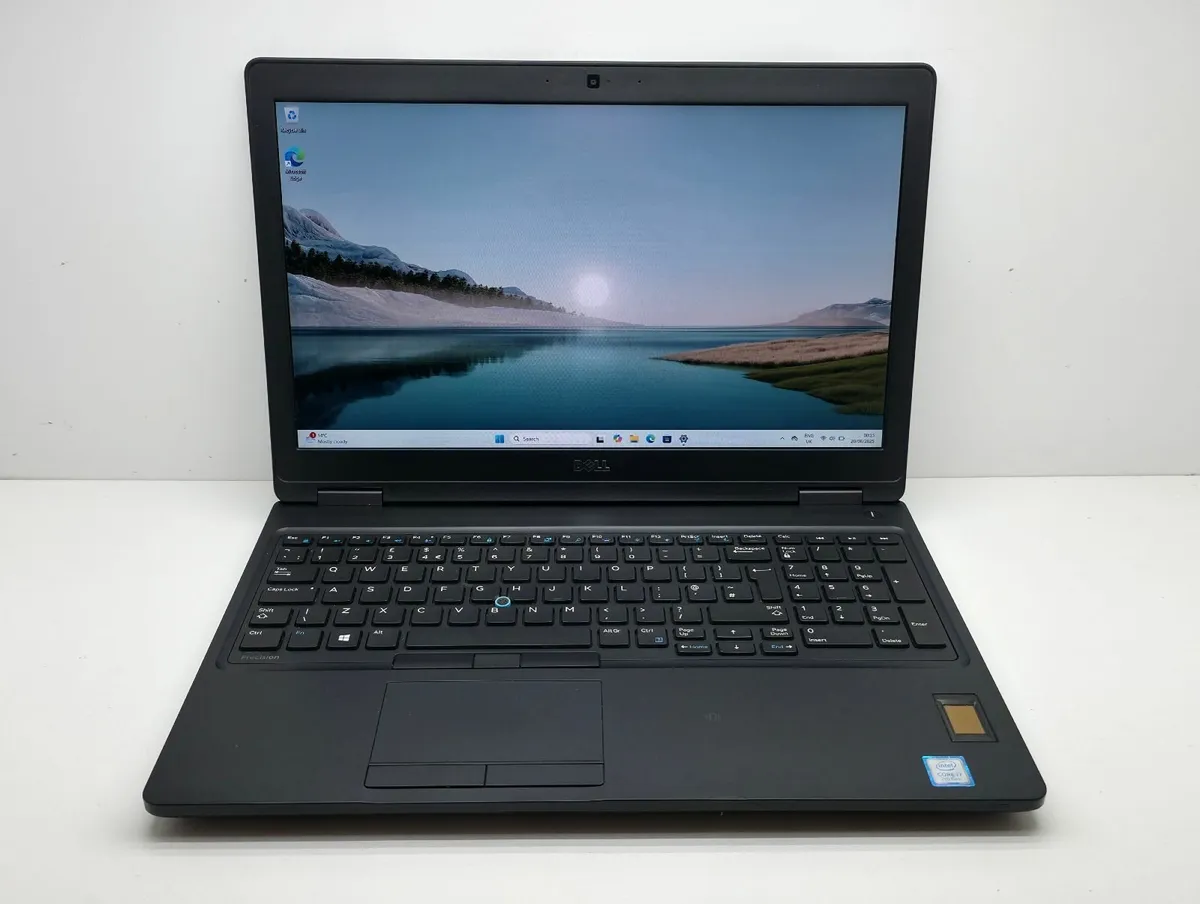 Dell Precision 3520 - i7/ 24GB RAM/ Touch screen