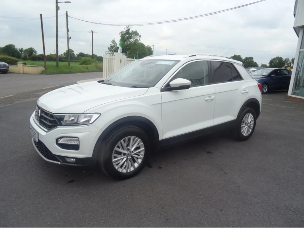 Volkswagen T-Roc DESIGN 1.6 TDI MANUAL 6SPEED FWD - Image 2