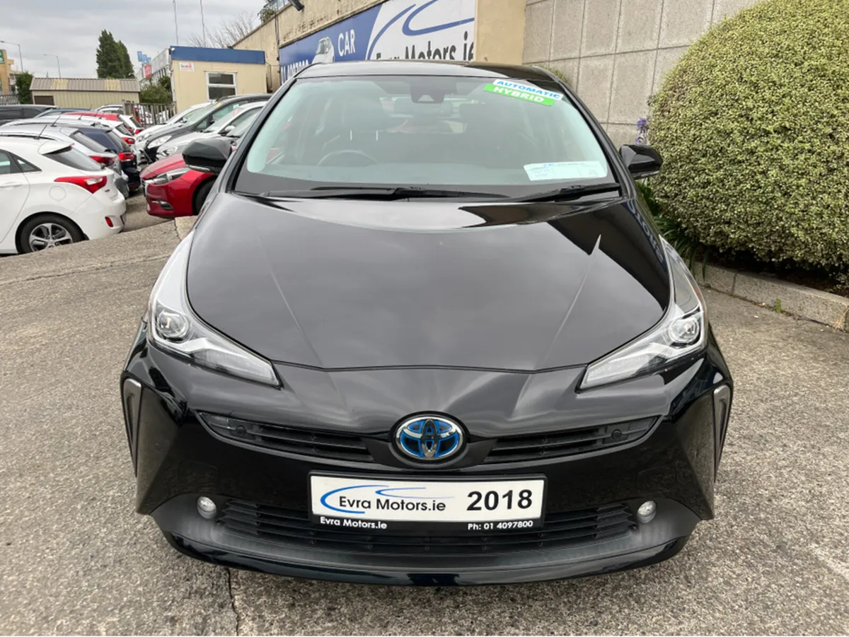 Toyota Prius TOURING SELECTION AUTOMATIC HYBRID 1. - Image 2