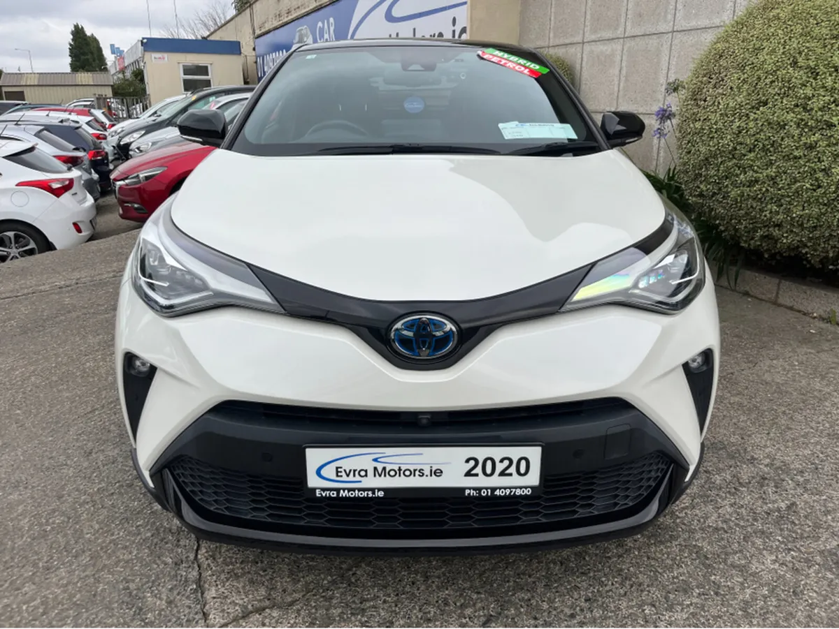 Toyota C-HR SOL AUTOMATIC 1.8 PETROL //HIGH SPEC// - Image 3