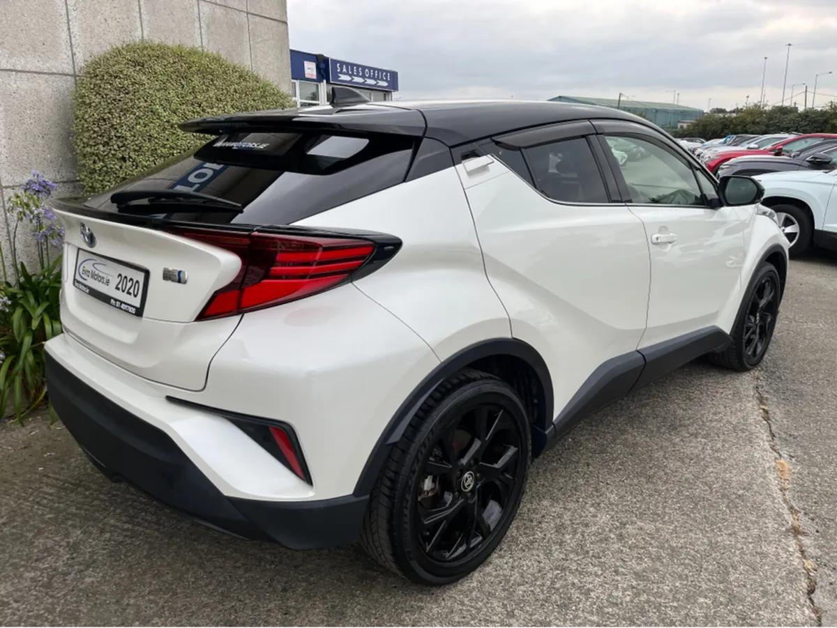 Toyota C-HR SOL AUTOMATIC 1.8 PETROL //HIGH SPEC// - Image 4