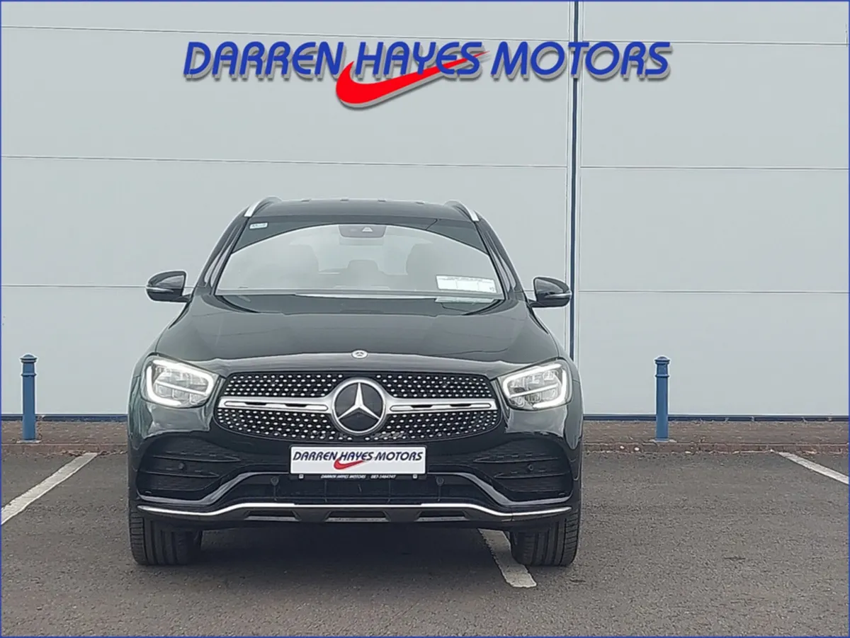 Mercedes-Benz GLC 300 AMG LINE PREMIUM DE 4MATIC - Image 3