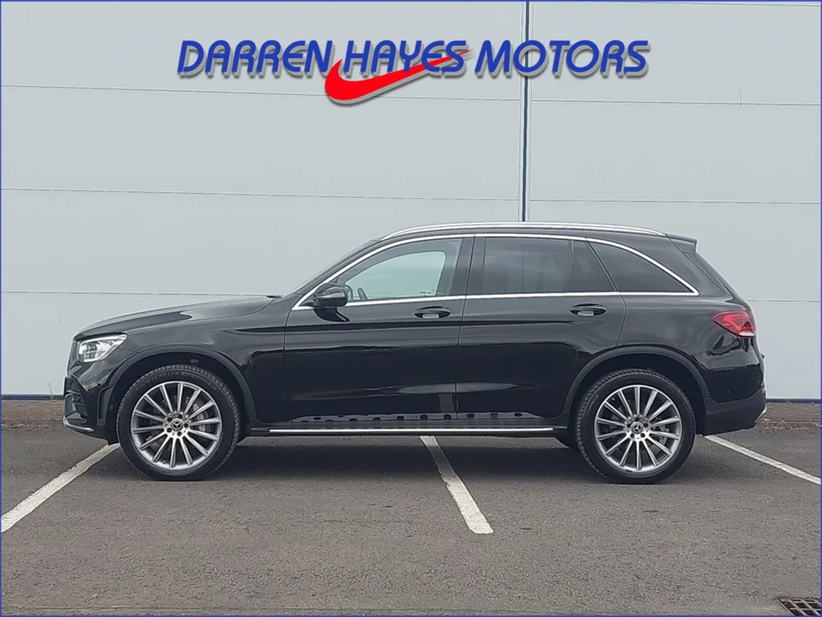 Mercedes-Benz GLC 300 AMG LINE PREMIUM DE 4MATIC - Image 4