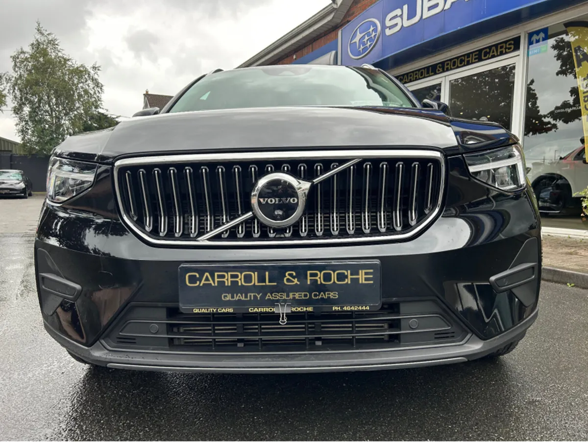 Volvo XC40 PHEV T4 Hybrid Plus Bright-Edition - Lo - Image 3