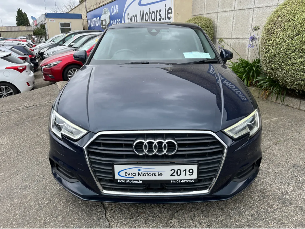 Audi A3 SALOON AUTOMATIC 1.4 PETROL //ADAPTIVE CRU - Image 2