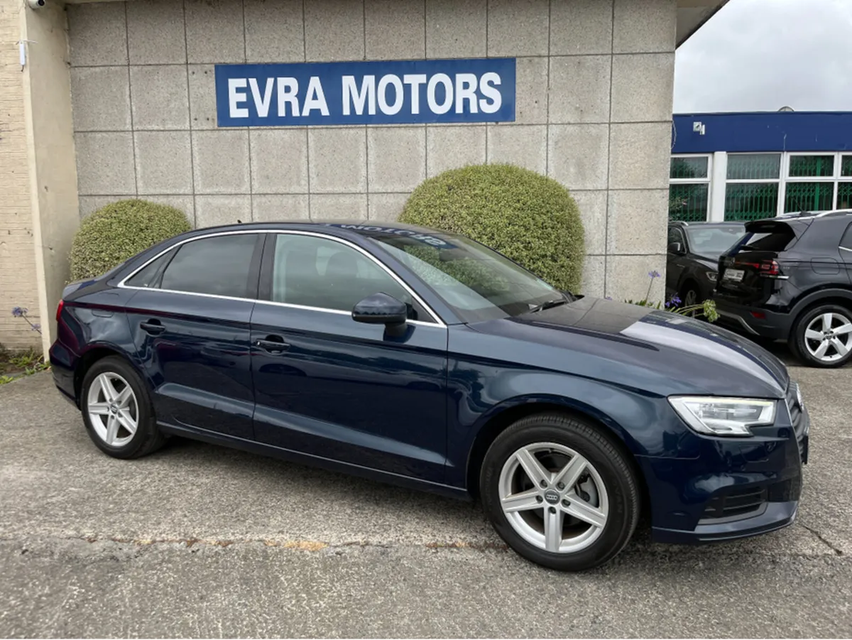 Audi A3 SALOON AUTOMATIC 1.4 PETROL //ADAPTIVE CRU - Image 3
