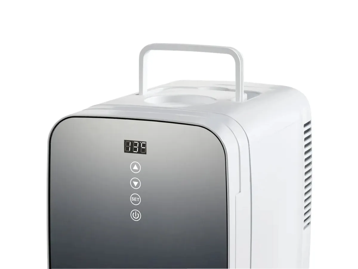 Mini Fridge Brand New - Image 3