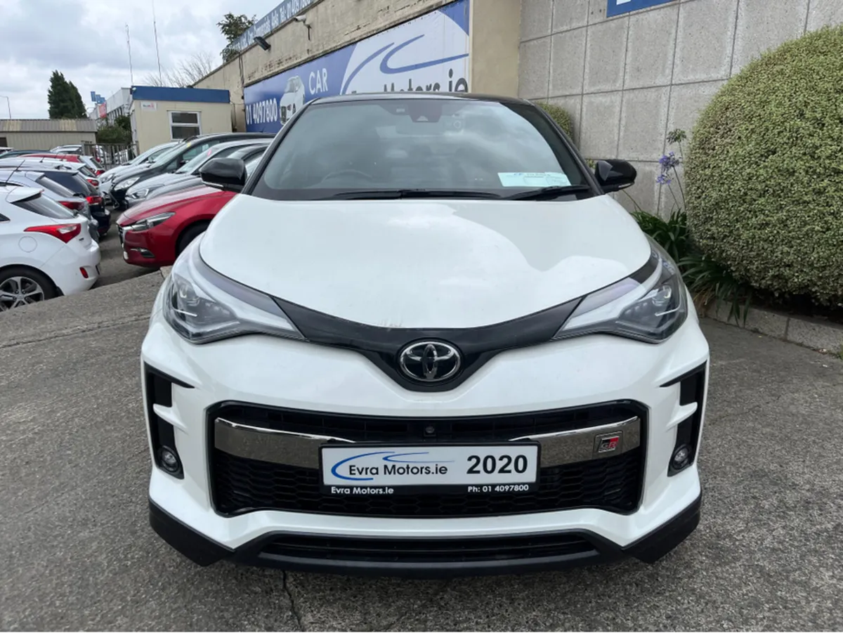 Toyota C-HR GR AUTOMATIC HYBRID 1.8 PETROL //HIGH - Image 3