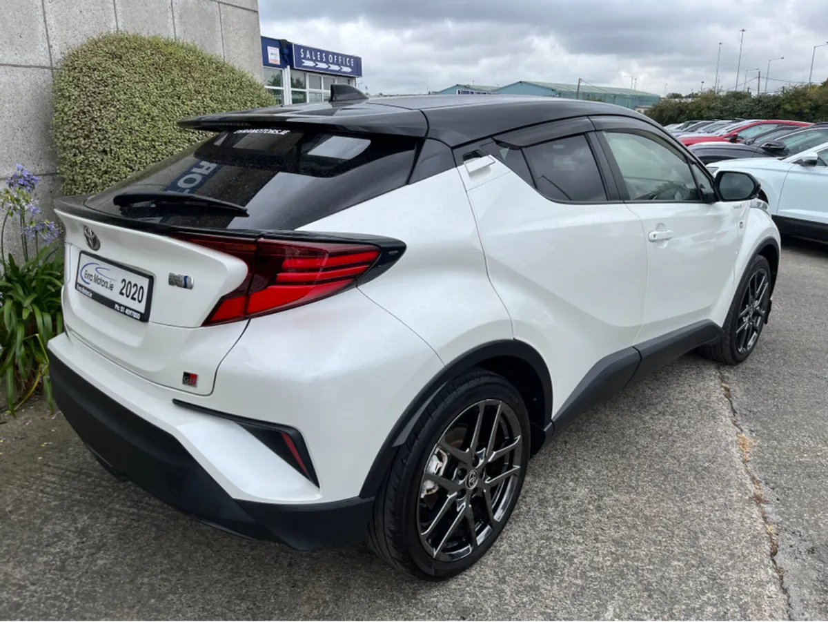 Toyota C-HR GR AUTOMATIC HYBRID 1.8 PETROL //HIGH - Image 4
