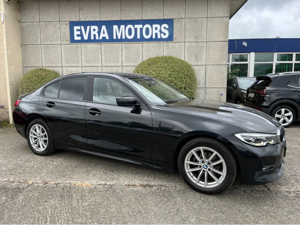 BMW 3-Series SE MANUAL 2.0 DIESEL 318D //FULL LEAT - Image 3