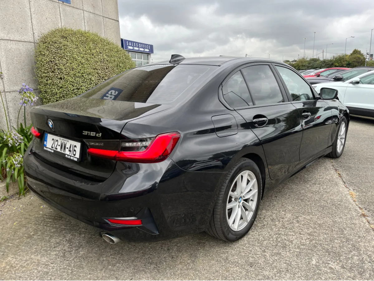 BMW 3-Series SE MANUAL 2.0 DIESEL 318D //FULL LEAT - Image 4