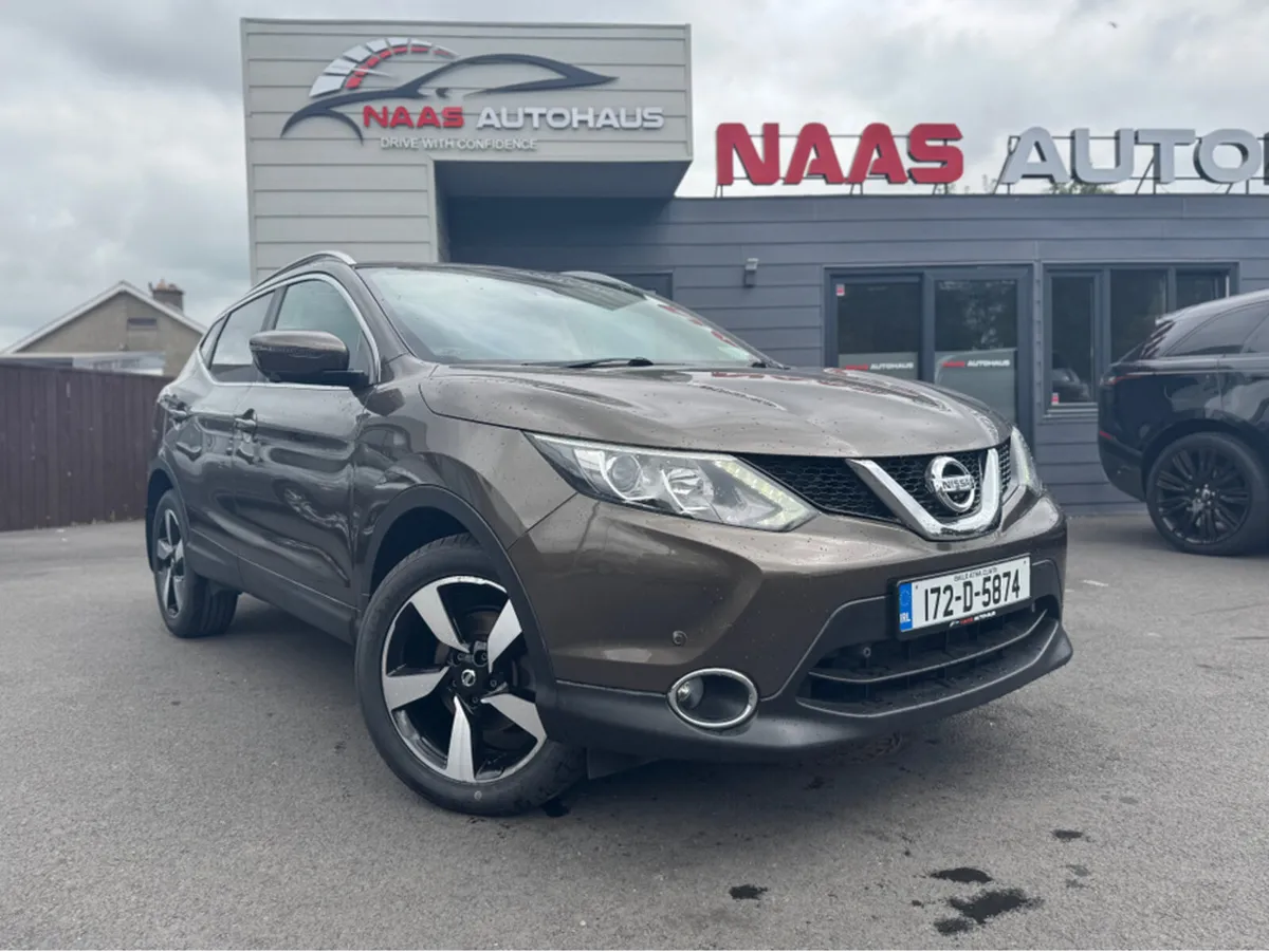 Nissan Qashqai 1.2 SV PREMIUM '17 4DR - Image 1