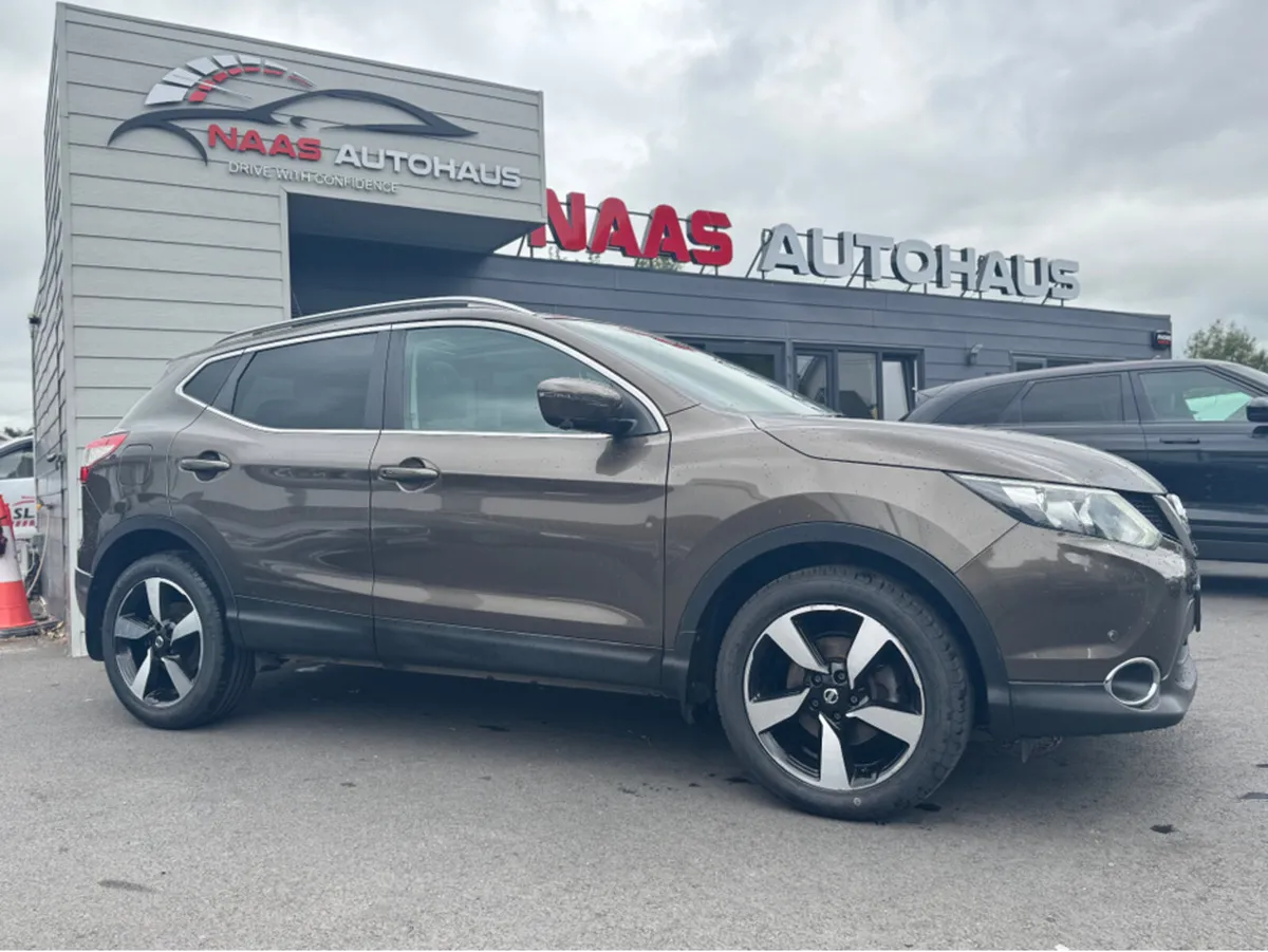 Nissan Qashqai 1.2 SV PREMIUM '17 4DR - Image 2