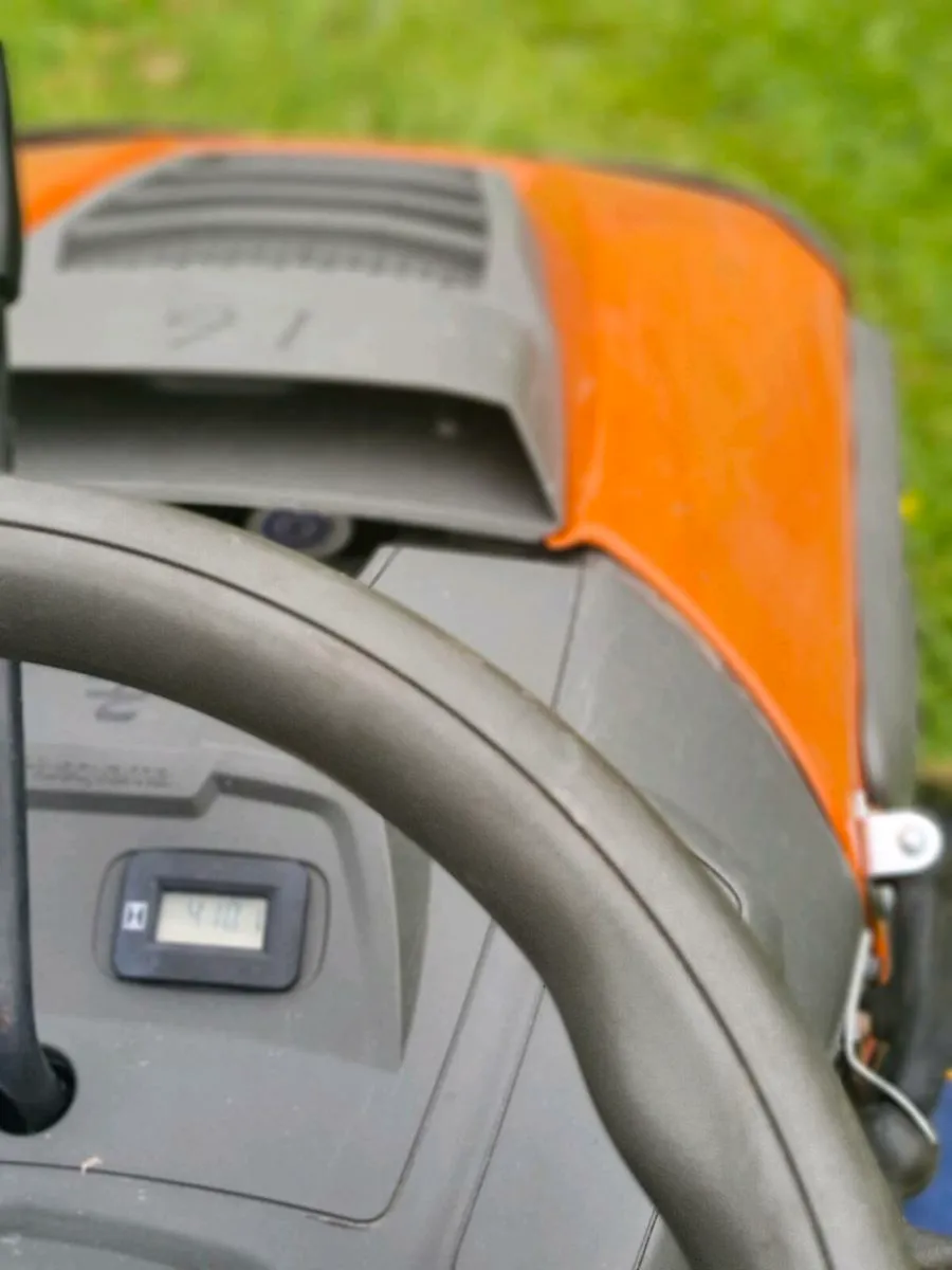Husqvarna ride on mower Year 2020 Delivery availab - Image 4