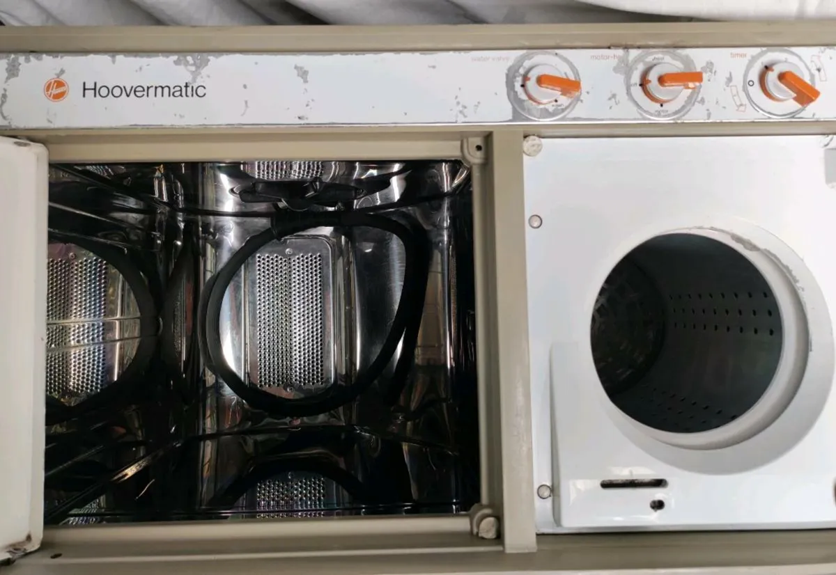 1970's Hoovermatic twin drum washing machine - Image 3
