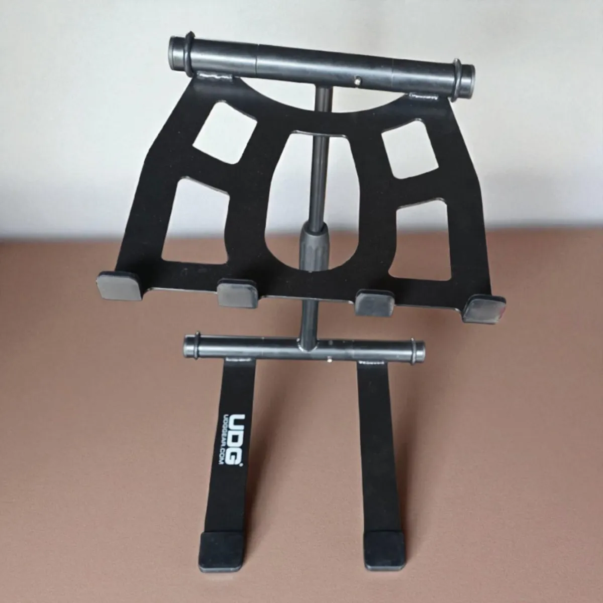 UDG Laptop / Controller Stand with Carry Bag - Image 1