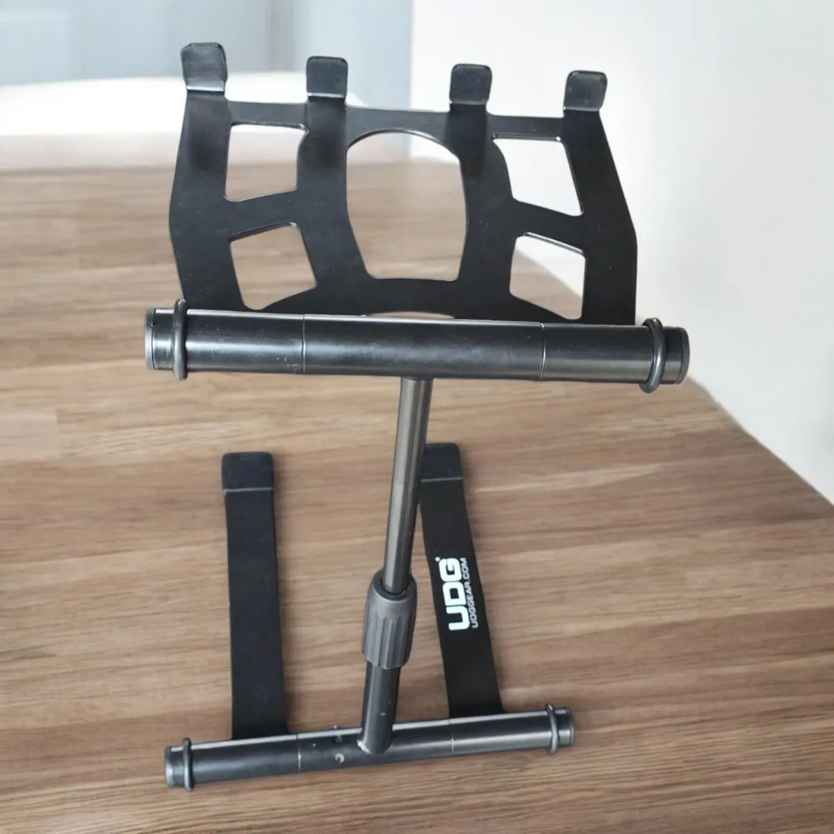 UDG Laptop / Controller Stand with Carry Bag - Image 2