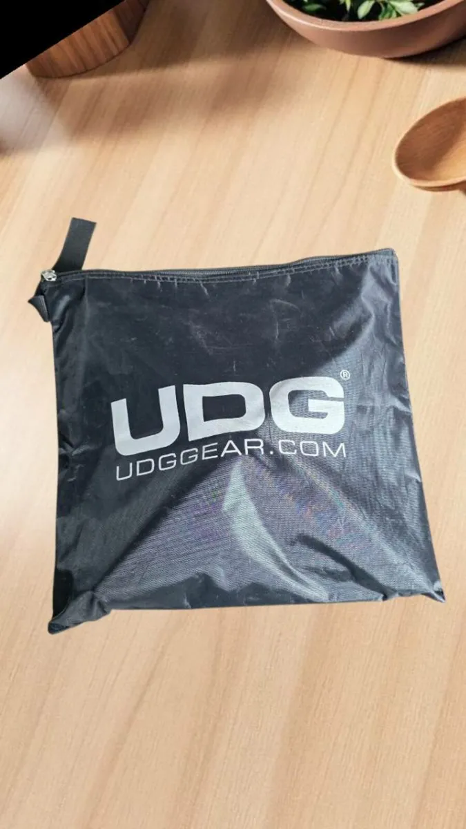 UDG Laptop / Controller Stand with Carry Bag - Image 3