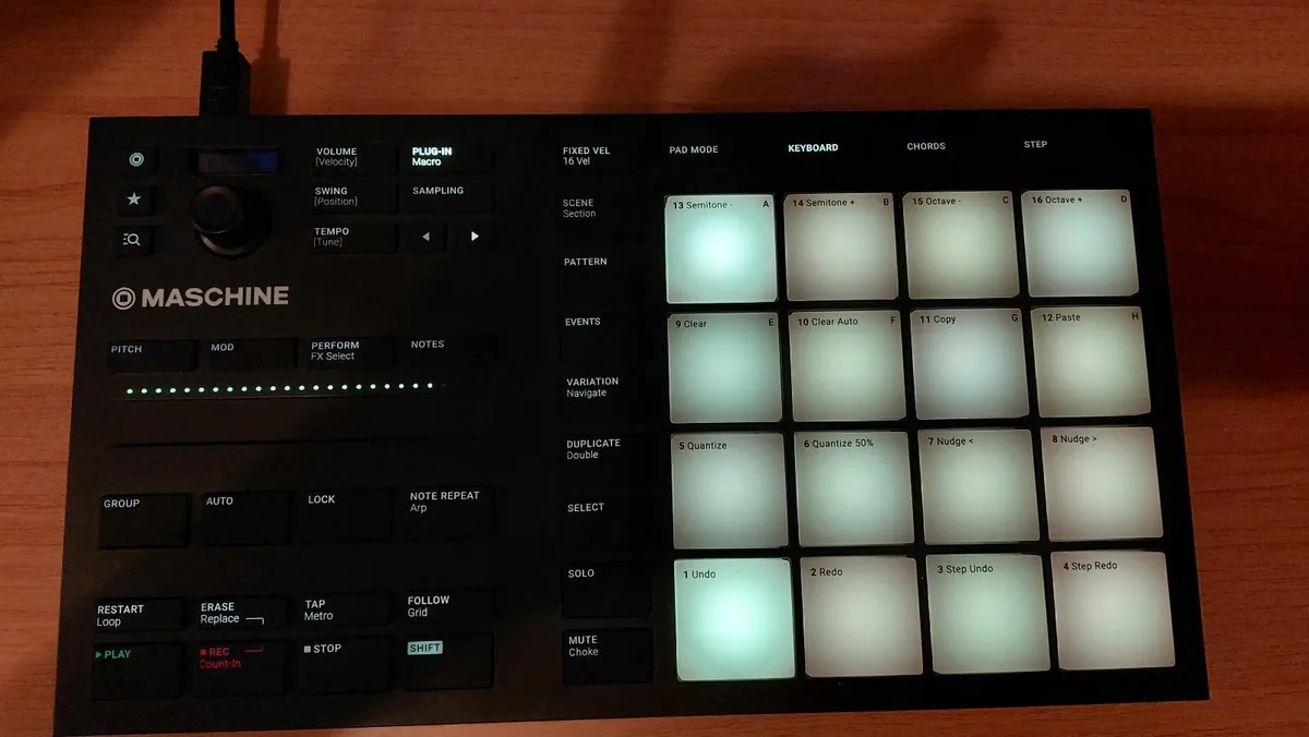 Maschine MK3 Mikro (Native Instruments) - Image 2