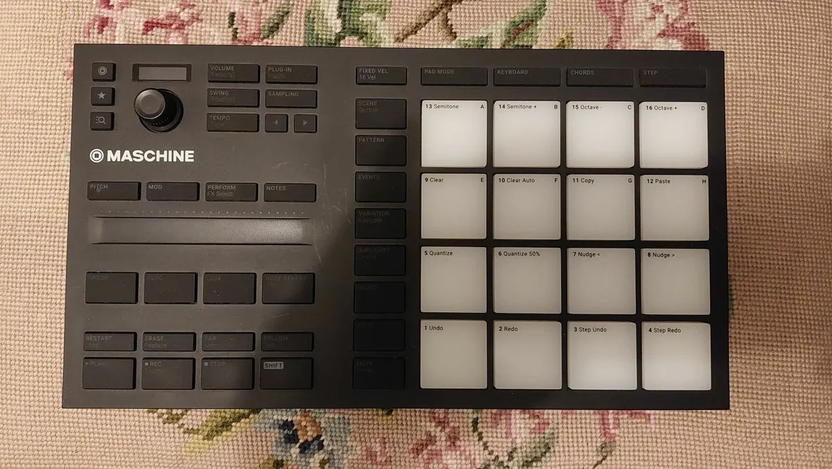 Maschine MK3 Mikro (Native Instruments) - Image 3