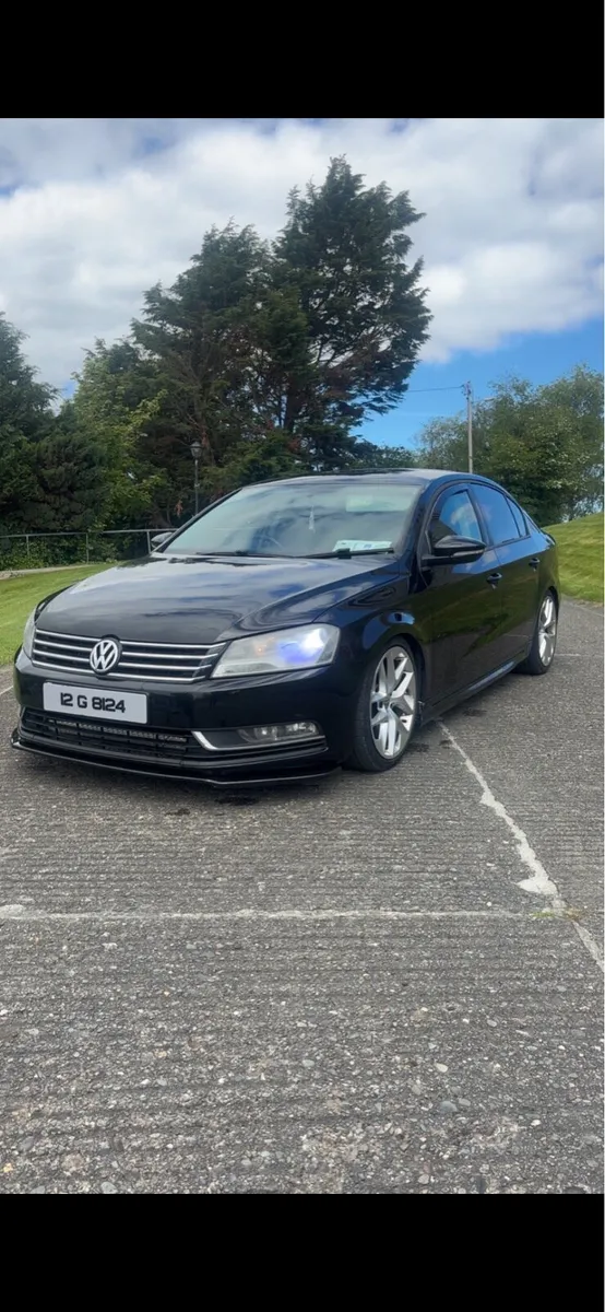 2012 Volkswagen Passat - Image 1