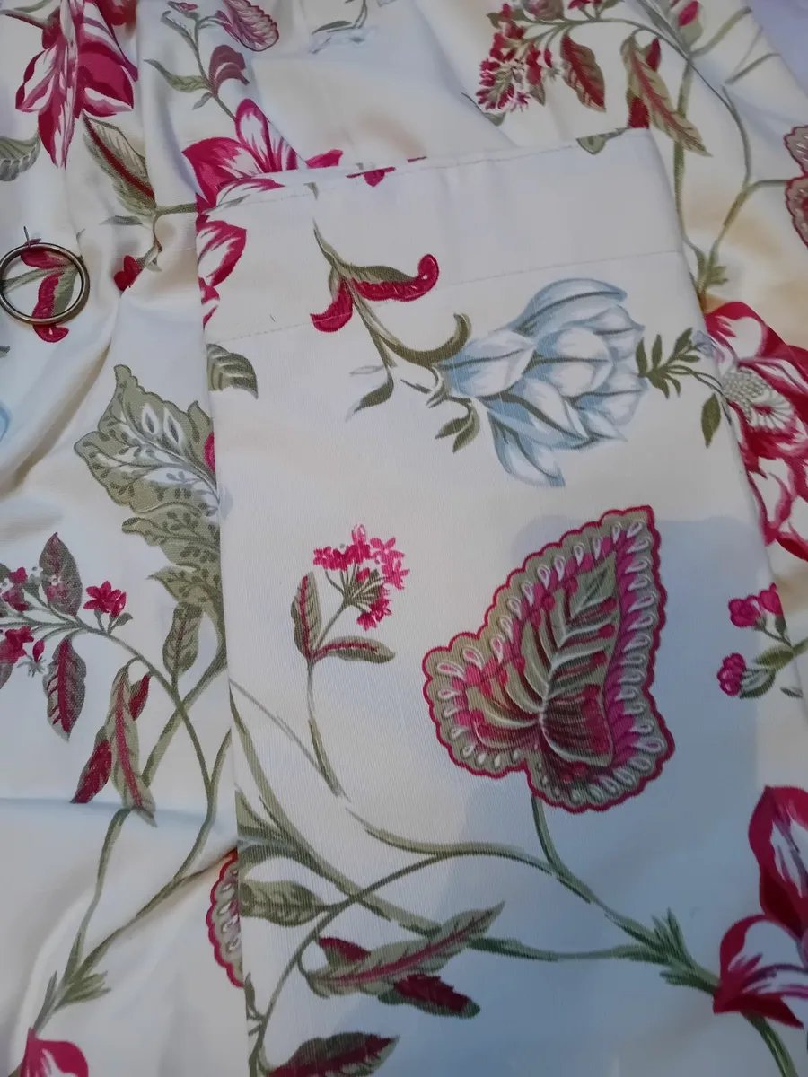 Curtains - Image 4