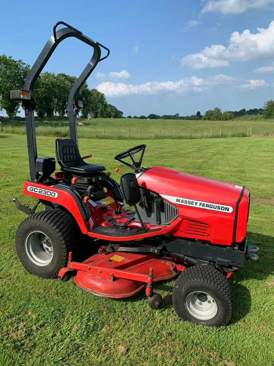 Massey Ferguson lawn tractor - Image 4