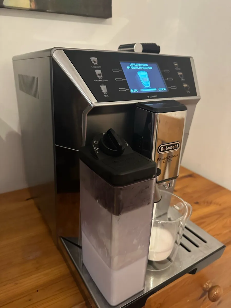 Delonghi PrimaDonna Class - Image 3