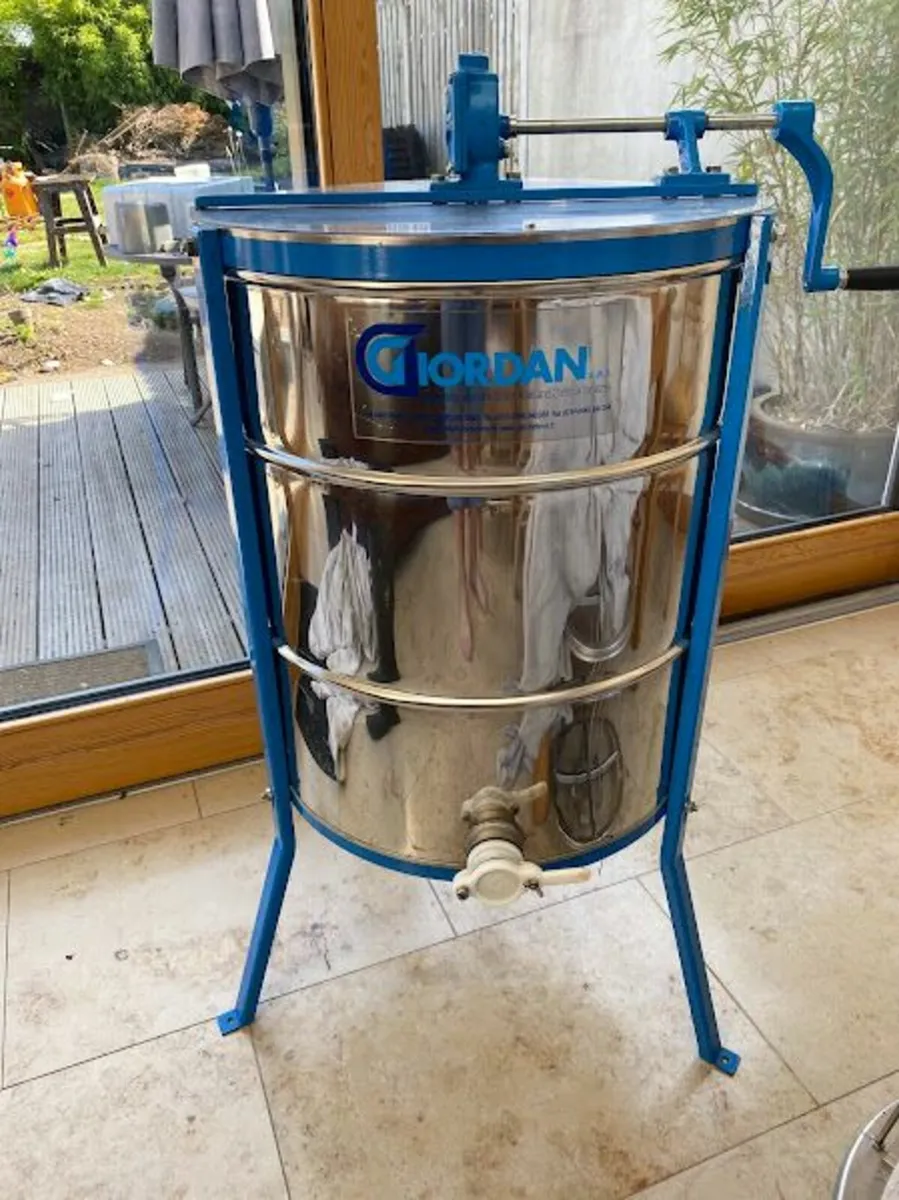 Bee equipment (used) - Image 2