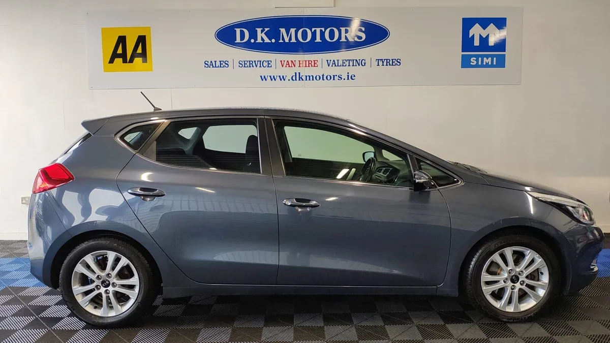 Kia Ceed AUTOMATIC - Image 3