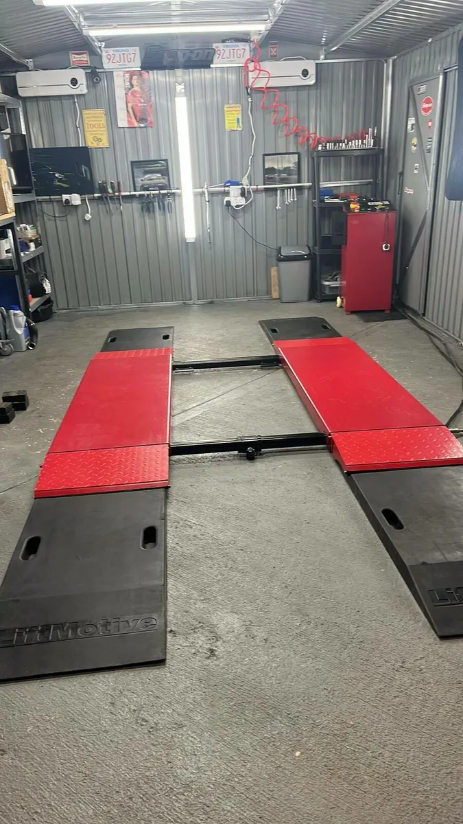 Pacini 3 Ton Mid Rise Scissor Lift