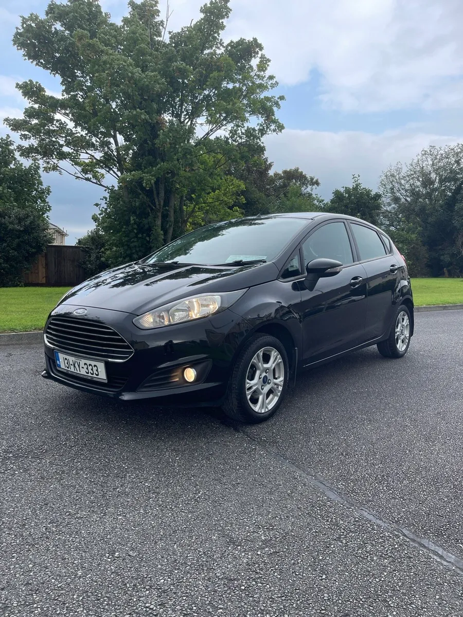 *LOW MILAGE* Ford Fiesta ZETEC 1.5D Black - Image 1