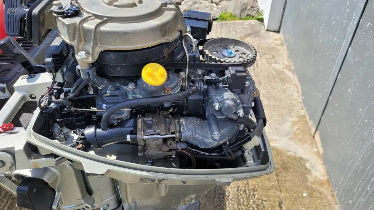 Boat engine - Image 3