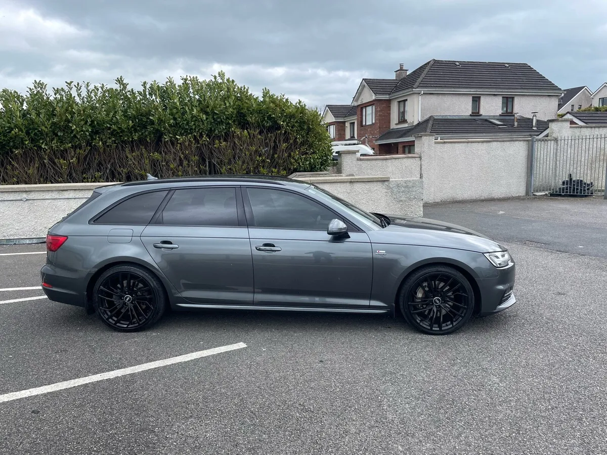 Audi a4 S-line Quattro V6 - Image 2