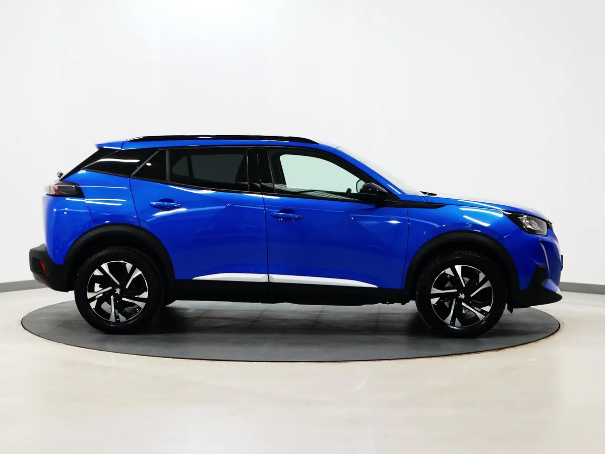 *102* 2023 Peugeot 2008 1.2 ALLURE PREMIUM - Image 3