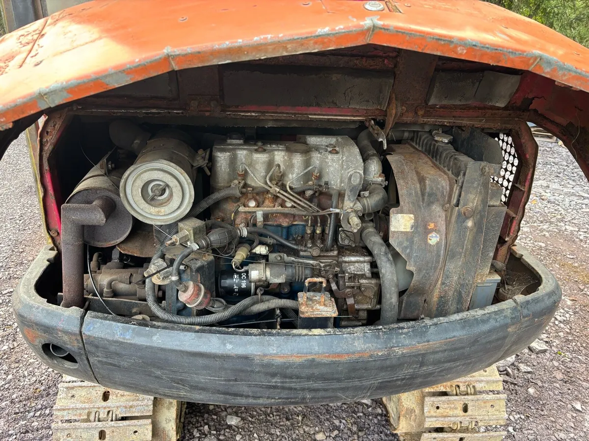 3tonne hitachi mini-digger - Image 4