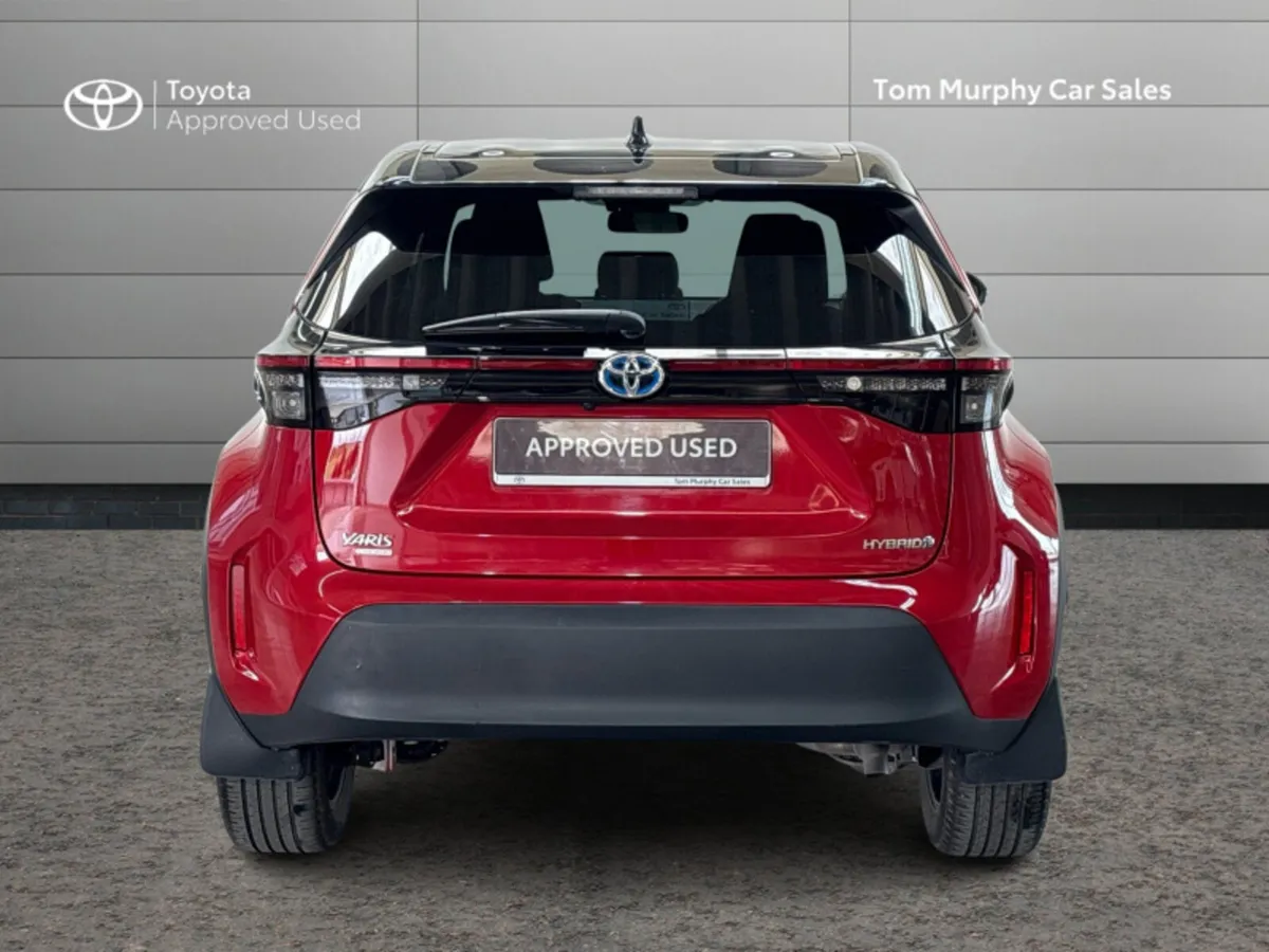 Toyota Yaris Cross YARIS CROSS LUNA SPORT - Image 4