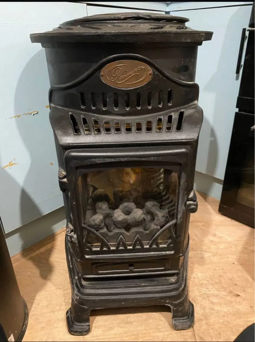 Provence Gas Stove - Image 1