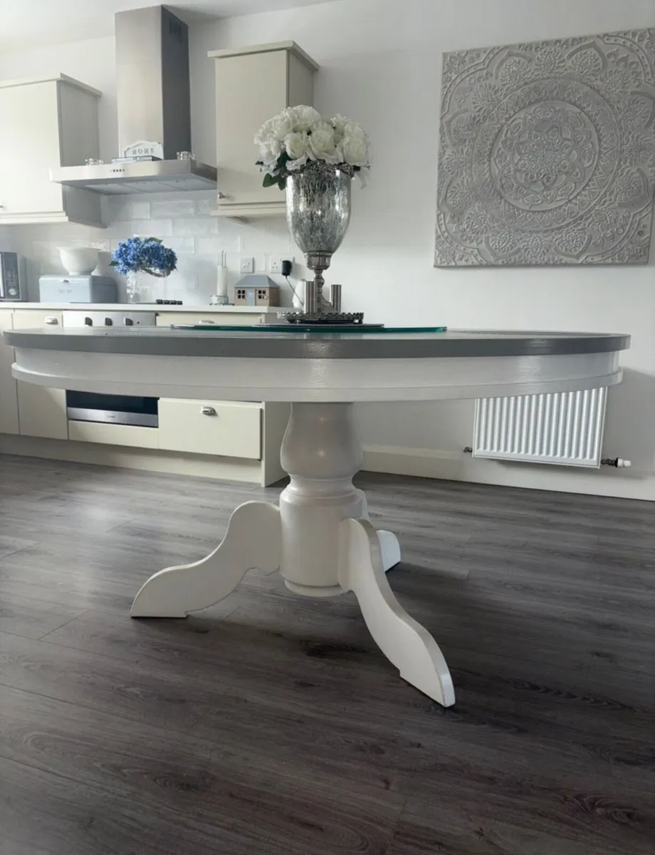 Dining table - Image 3