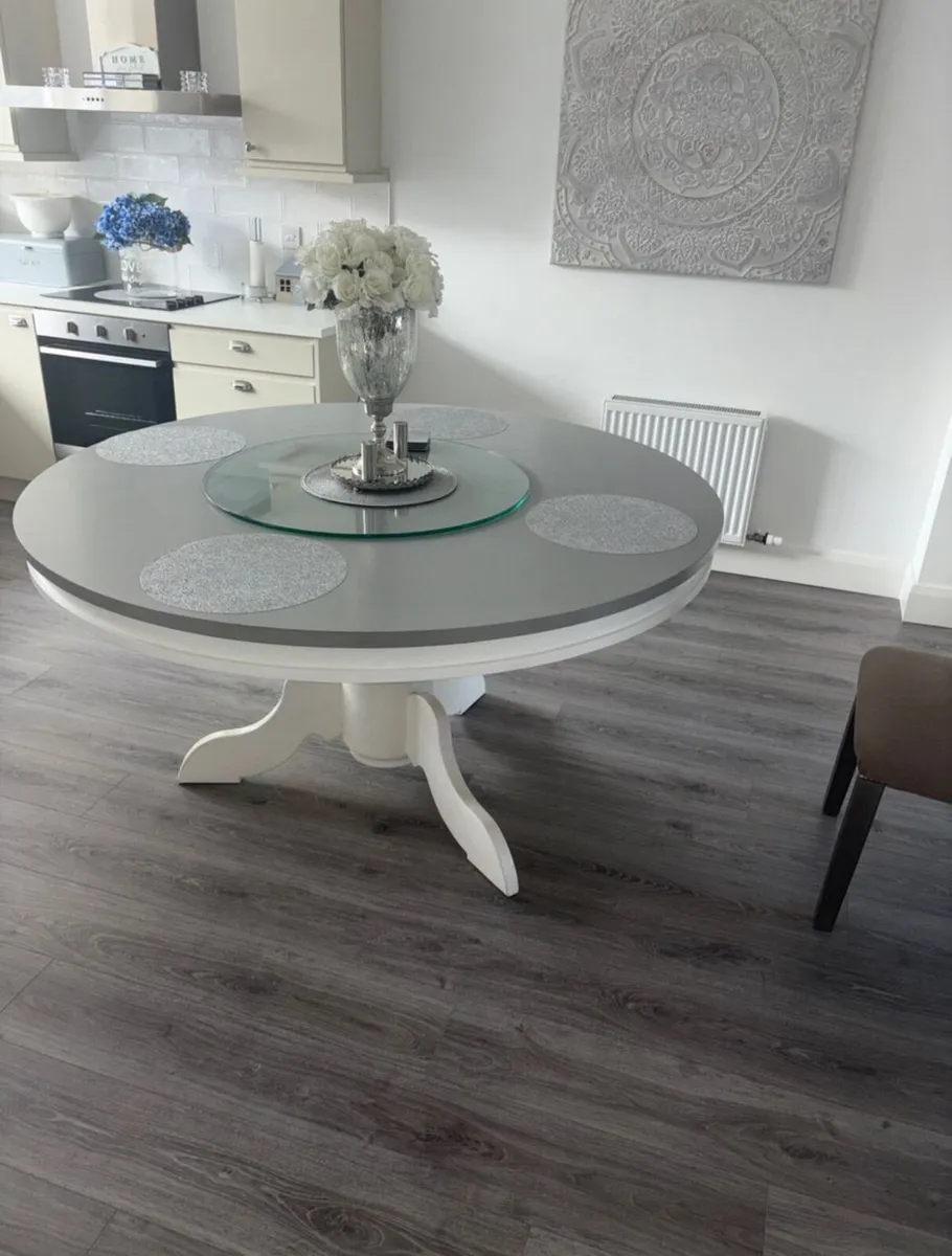 Dining table - Image 4
