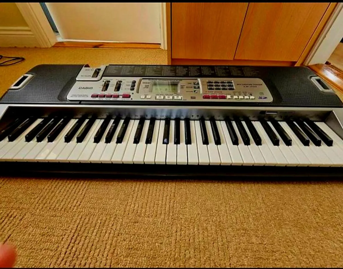 Casio keyboard - Image 2