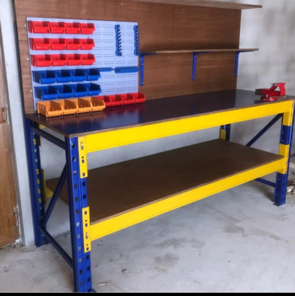 Work bench - Image 2