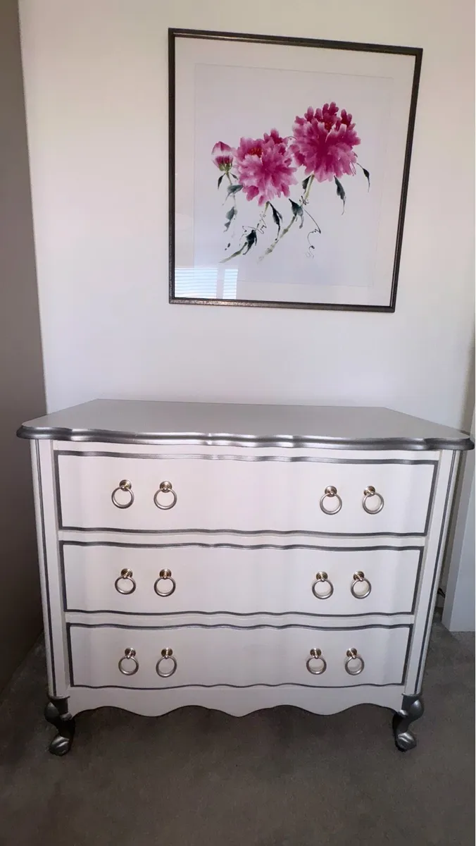 Chest of drawers - Image 2