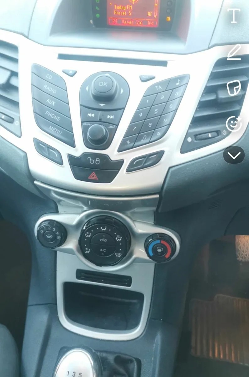 Ford Fiesta 2009 - Image 4